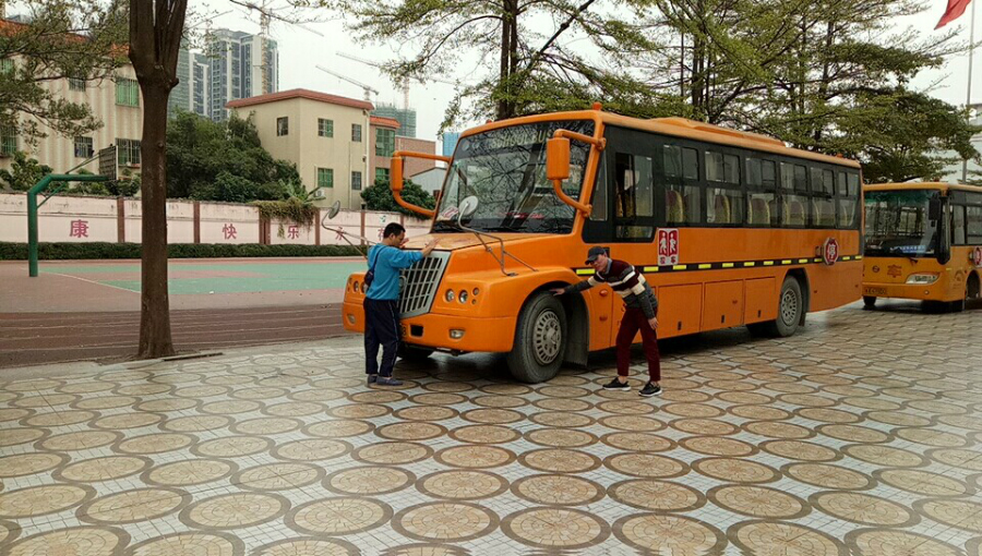 校车安全检查维修实习演练